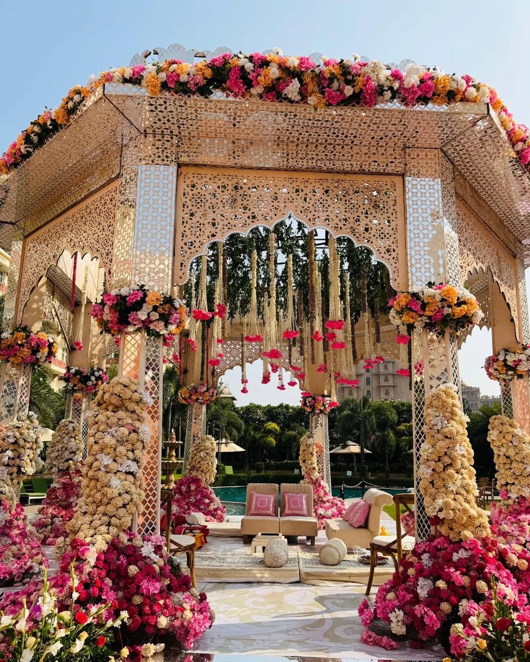 Theme Decoration